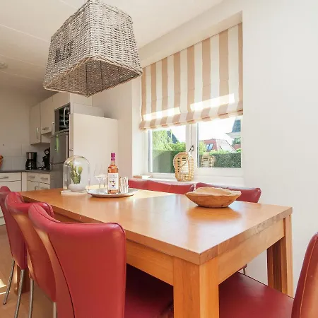 Cozy With A Spacious Garden, 1.2km From The Sea 펜션 노르트베이크