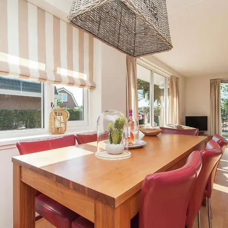 Cozy With A Spacious Garden, 1.2km From The Sea 펜션 노르트베이크